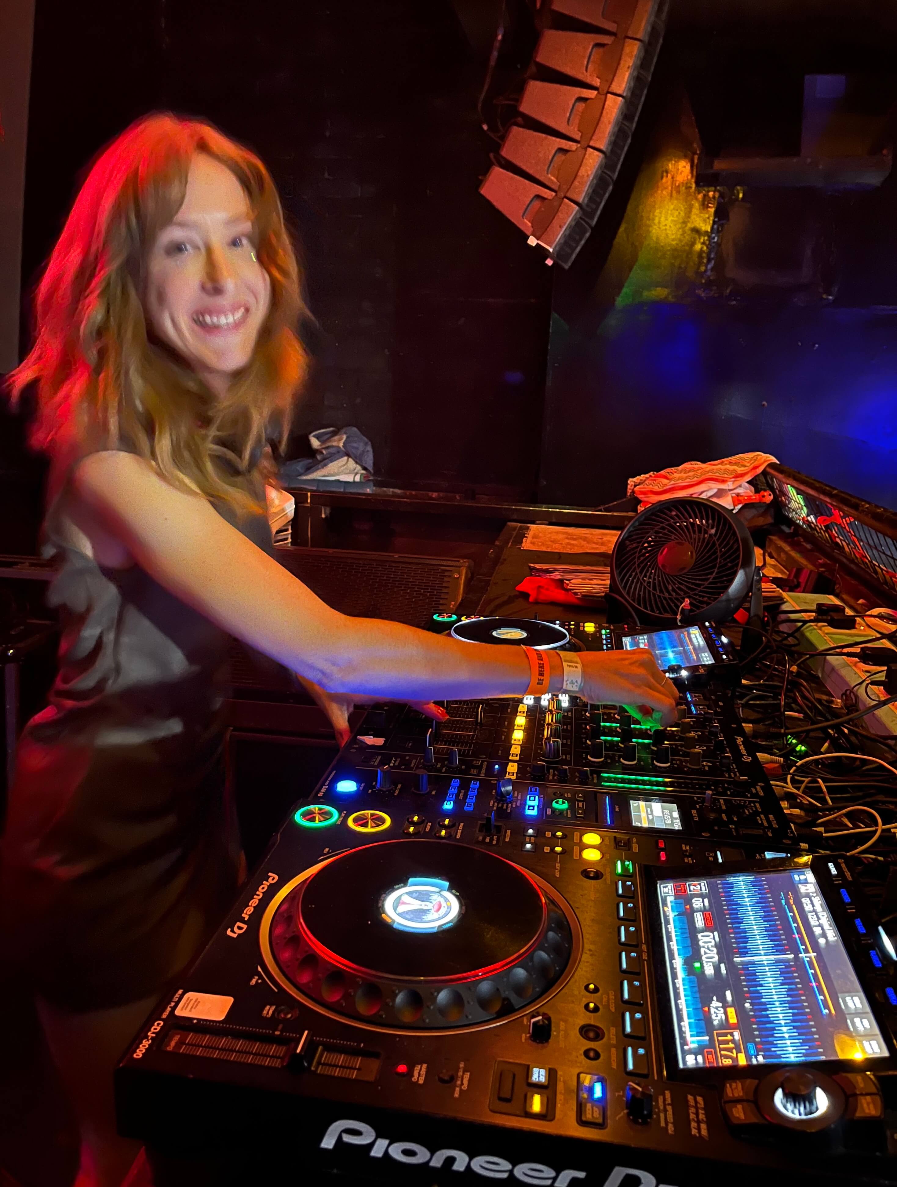 Camimi press photo 3